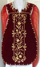 Red Antique Roman Vestment 8365